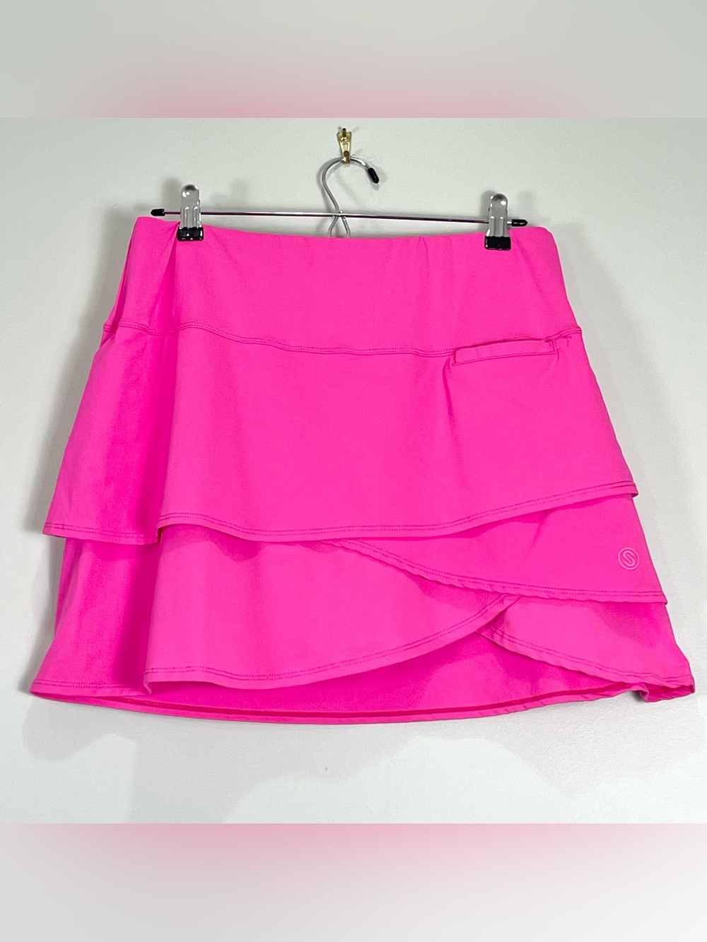 SCALES Tiered Ruffle Performance Skort Hot Pink Pickleball Tennis Golf Sz. Large